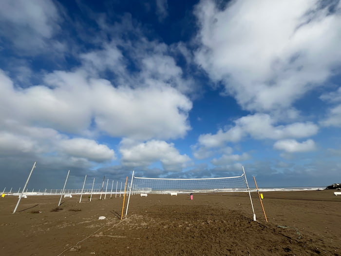 والیبال ساحلی دریاکنار